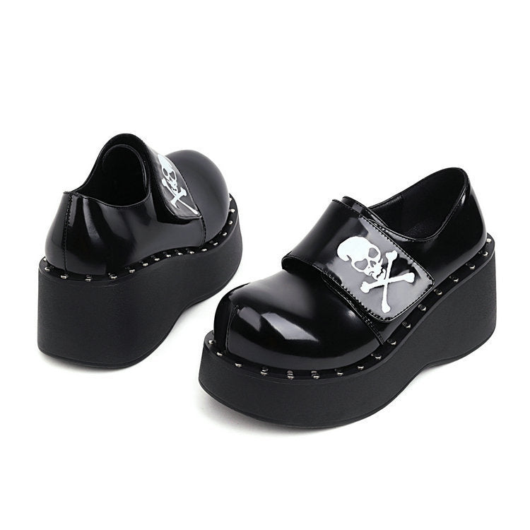 Chic Orthopedic Shoes with Unique Design