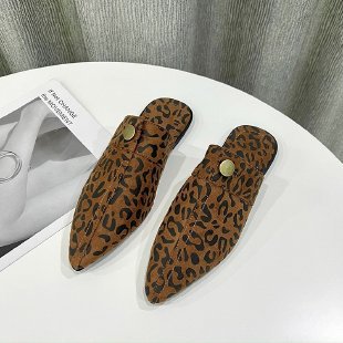 Graceful Orthopedic Sandals for Modern Look