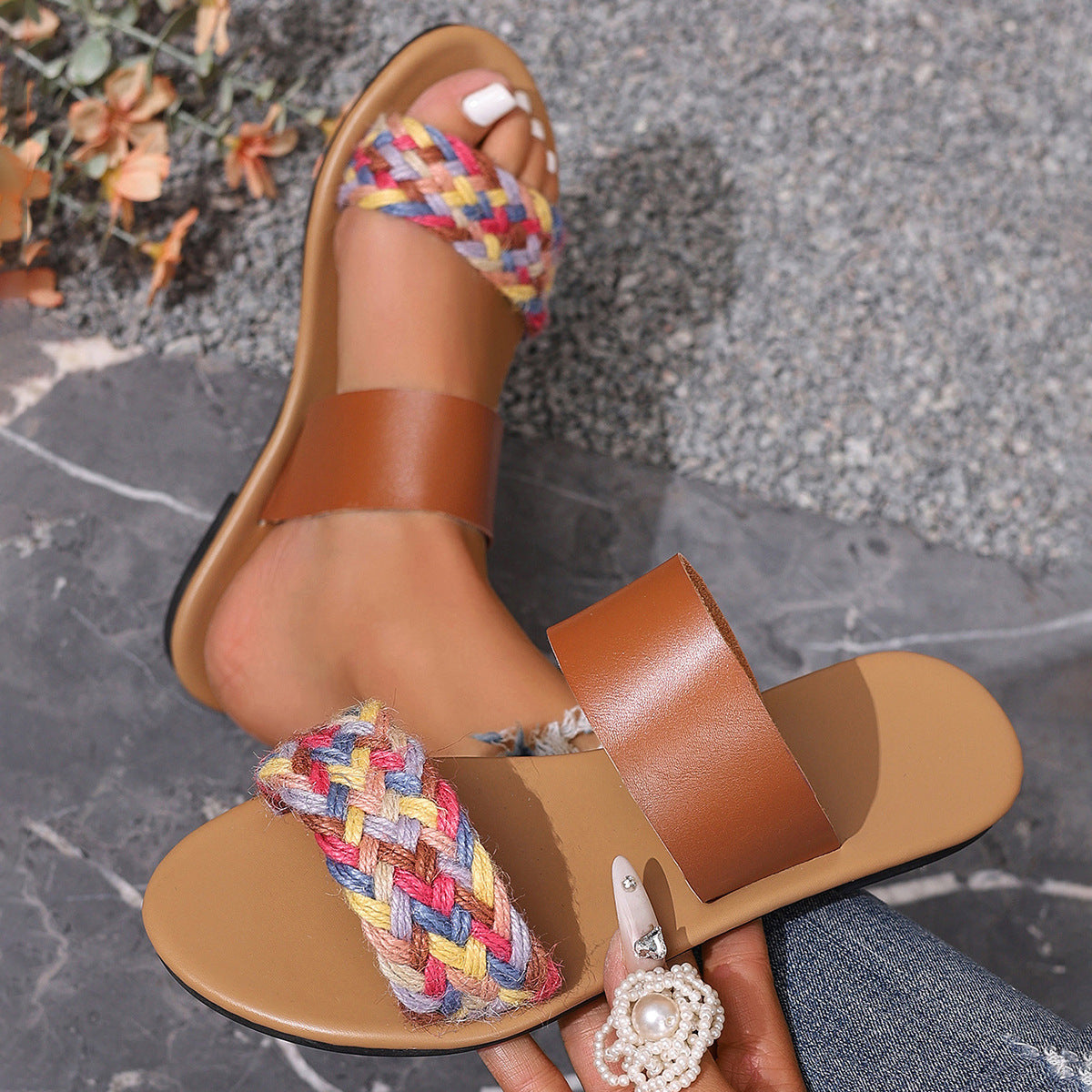 Graceful Orthopedic Sandals for Modern Look
