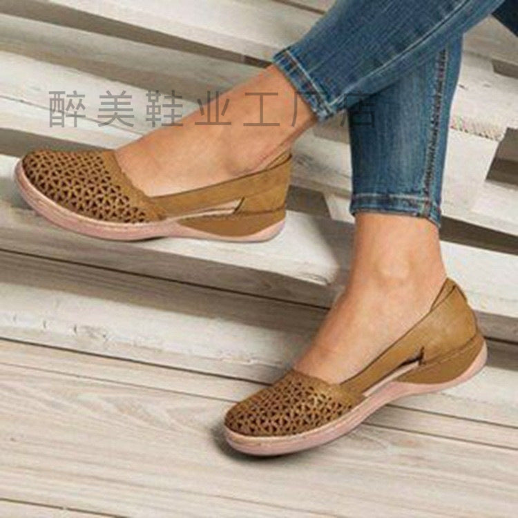Chic Orthopedic Sandals with Unique Design