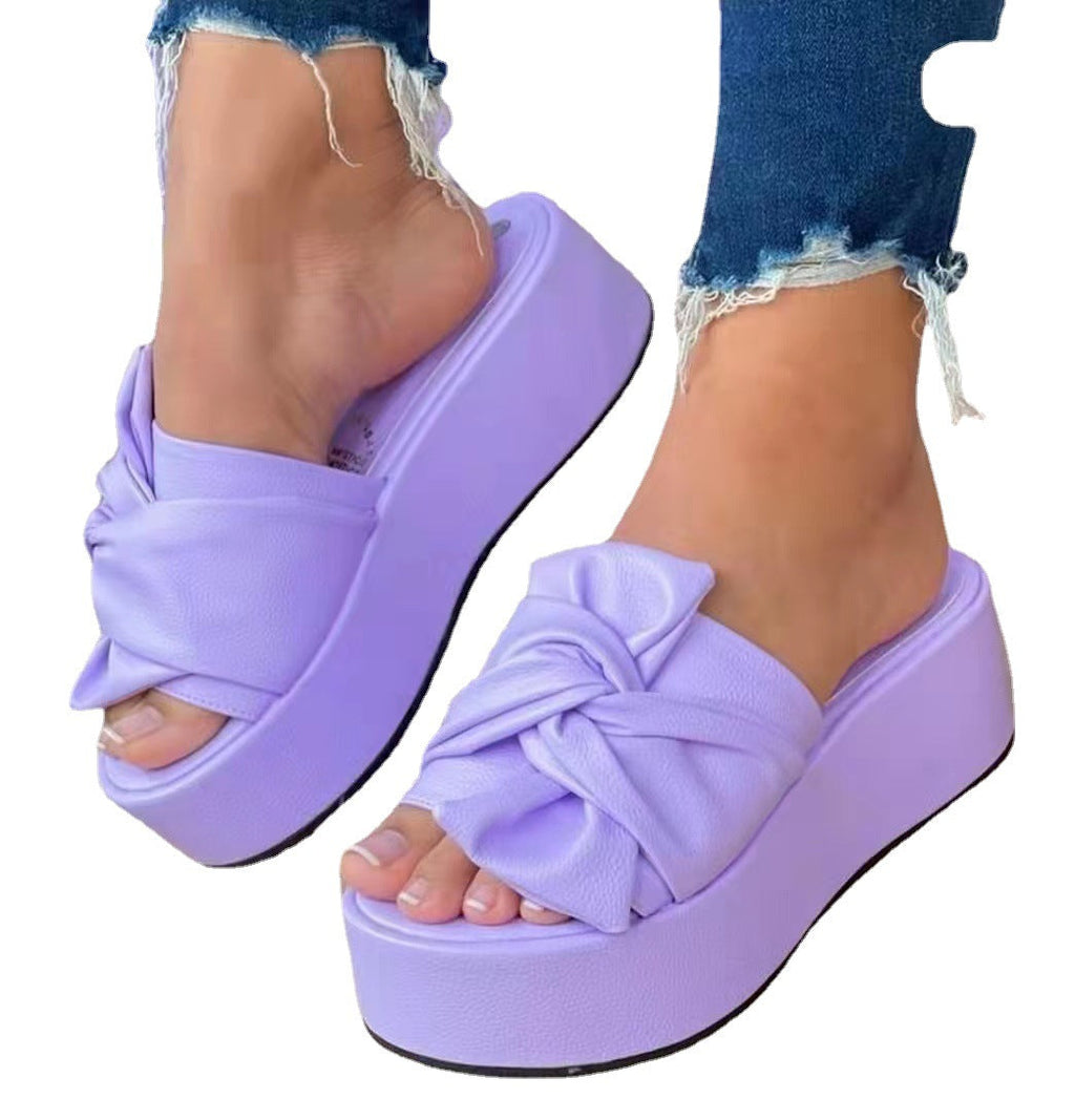 Graceful Orthopedic Sandals for Modern Look