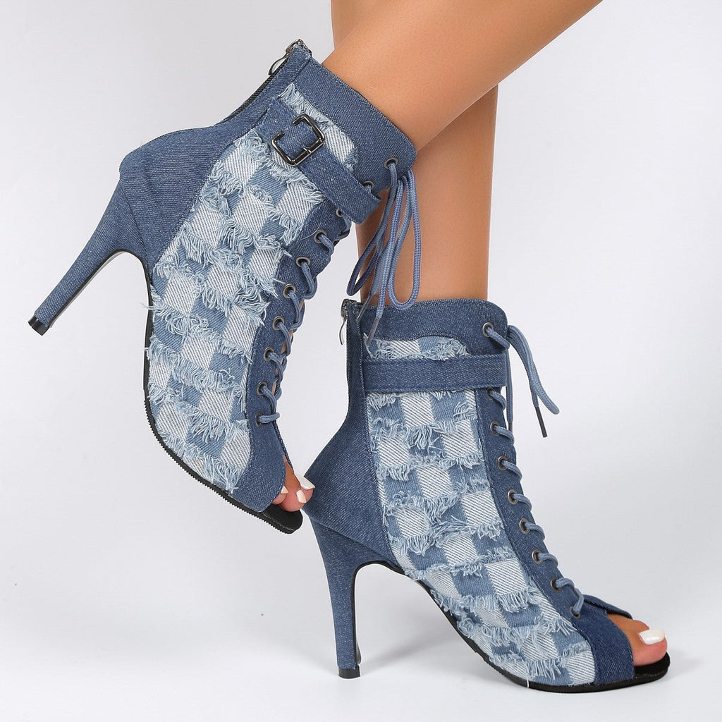 Chic Orthopedic Sandals with Unique Design