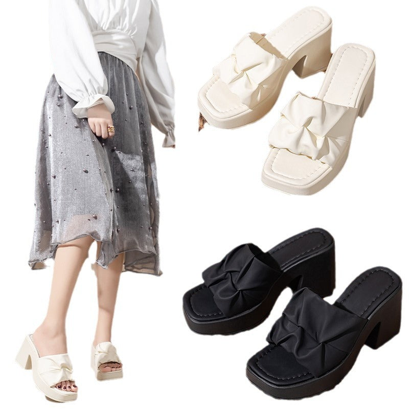 Graceful Orthopedic Sandals for Modern Look
