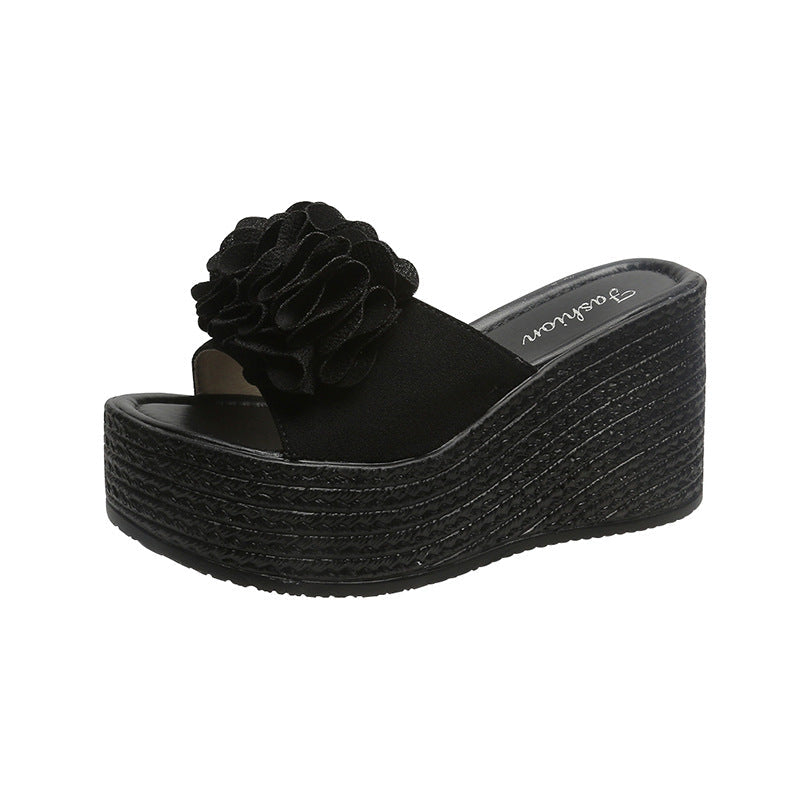 Graceful Orthopedic Sandals for Modern Look