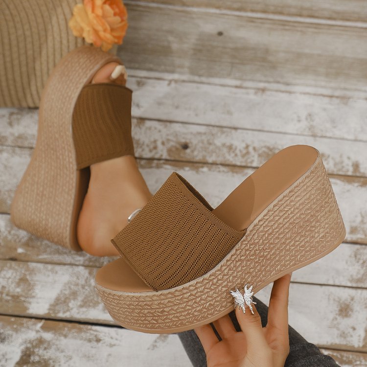 Graceful Orthopedic Shoes for Modern Look