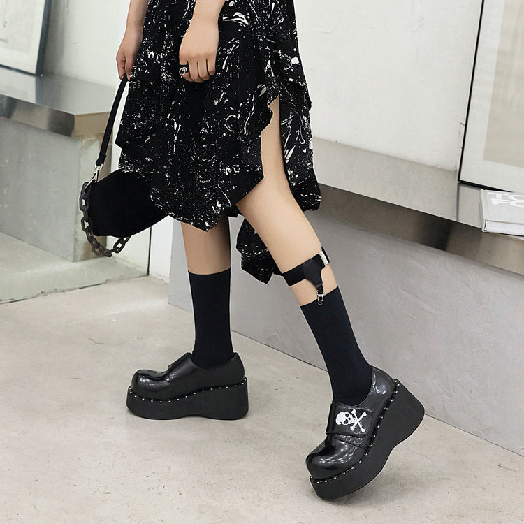 Chic Orthopedic Shoes with Unique Design