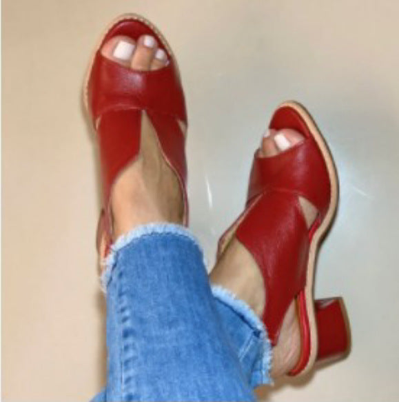 Chic Orthopedic Sandals with Unique Design