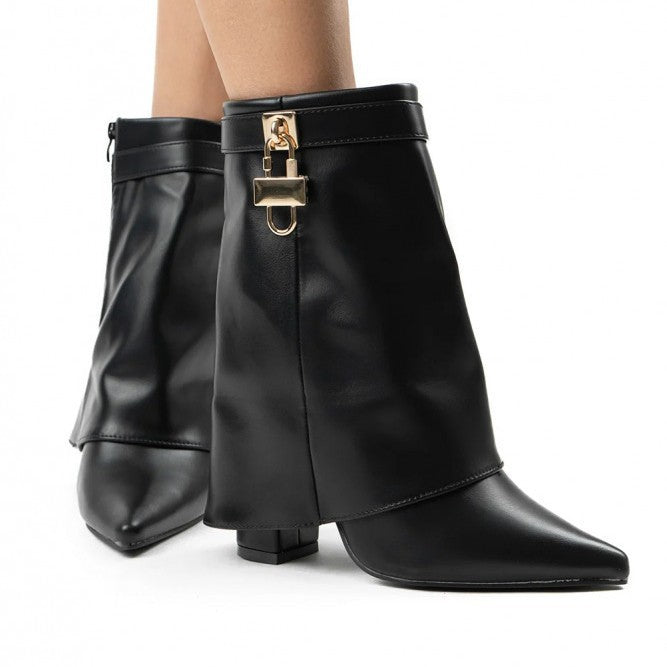 Graceful Orthopedic Boots for Modern Look