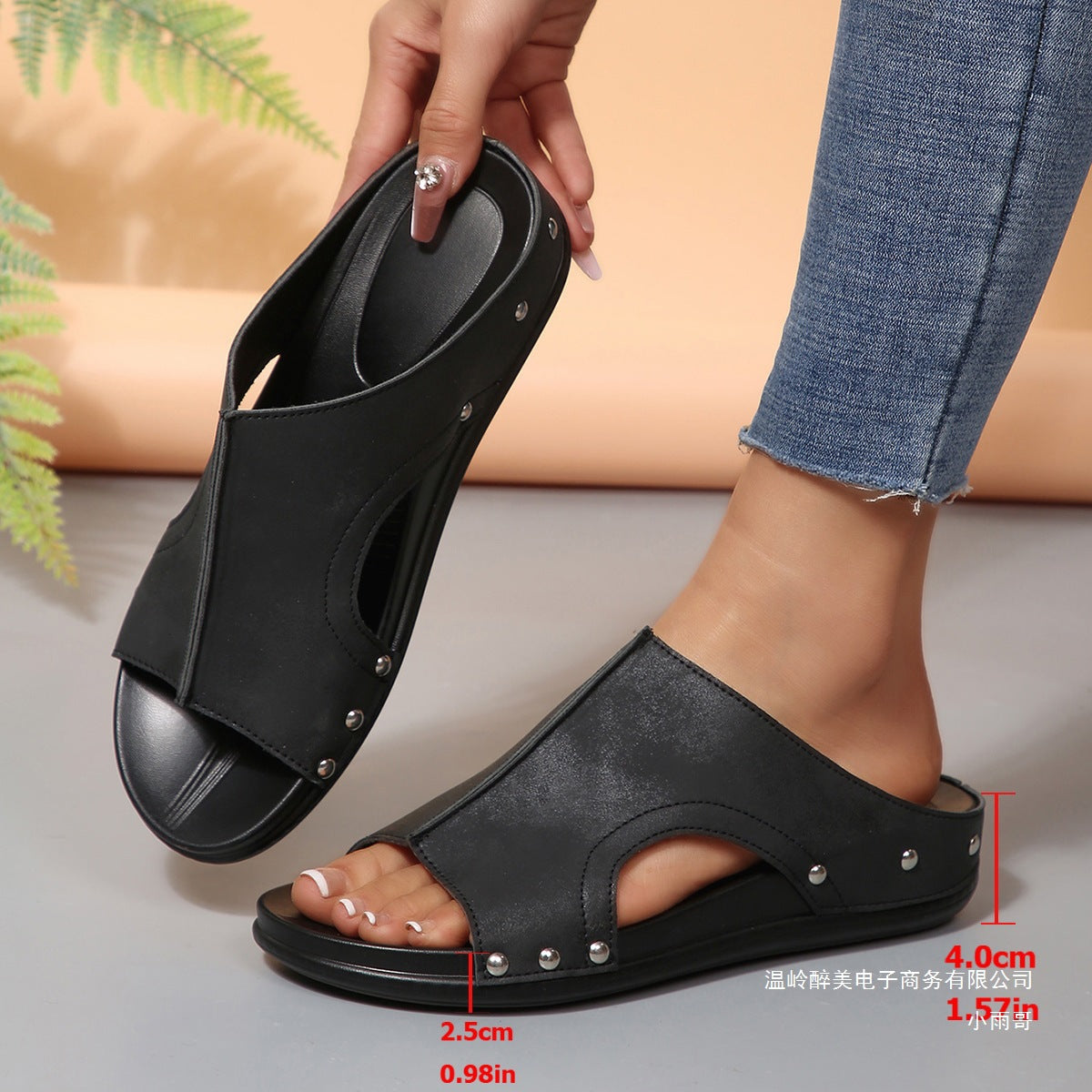 Chic Orthopedic Sandals with Unique Design