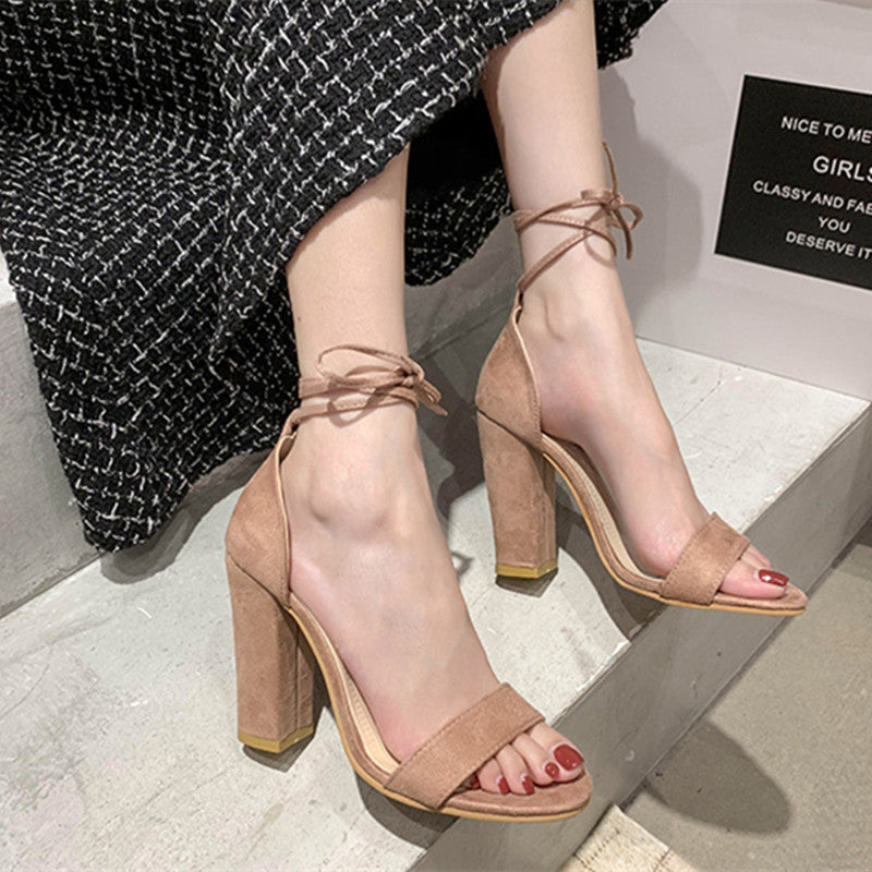 Graceful Orthopedic Sandals for Modern Look