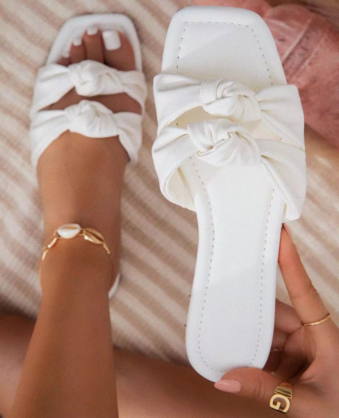 Graceful Orthopedic Sandals for Modern Look