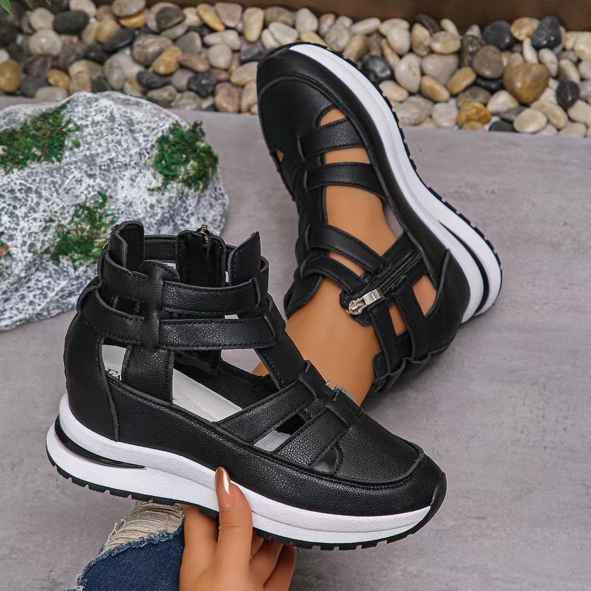 Classic Orthopedic Trainers with Timeless Style