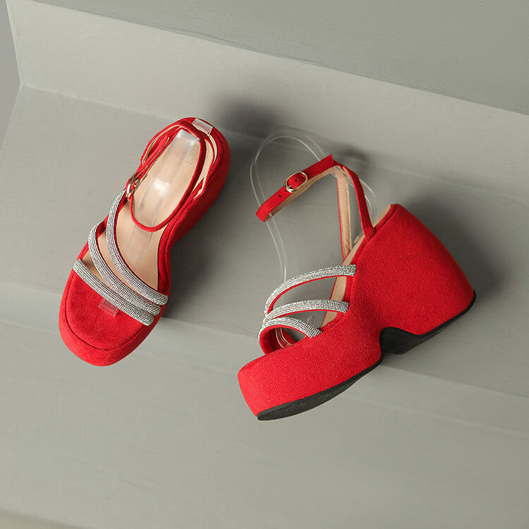 Chic Orthopedic Sandals with Unique Design
