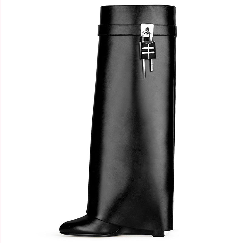 Graceful Orthopedic Boots for Modern Look