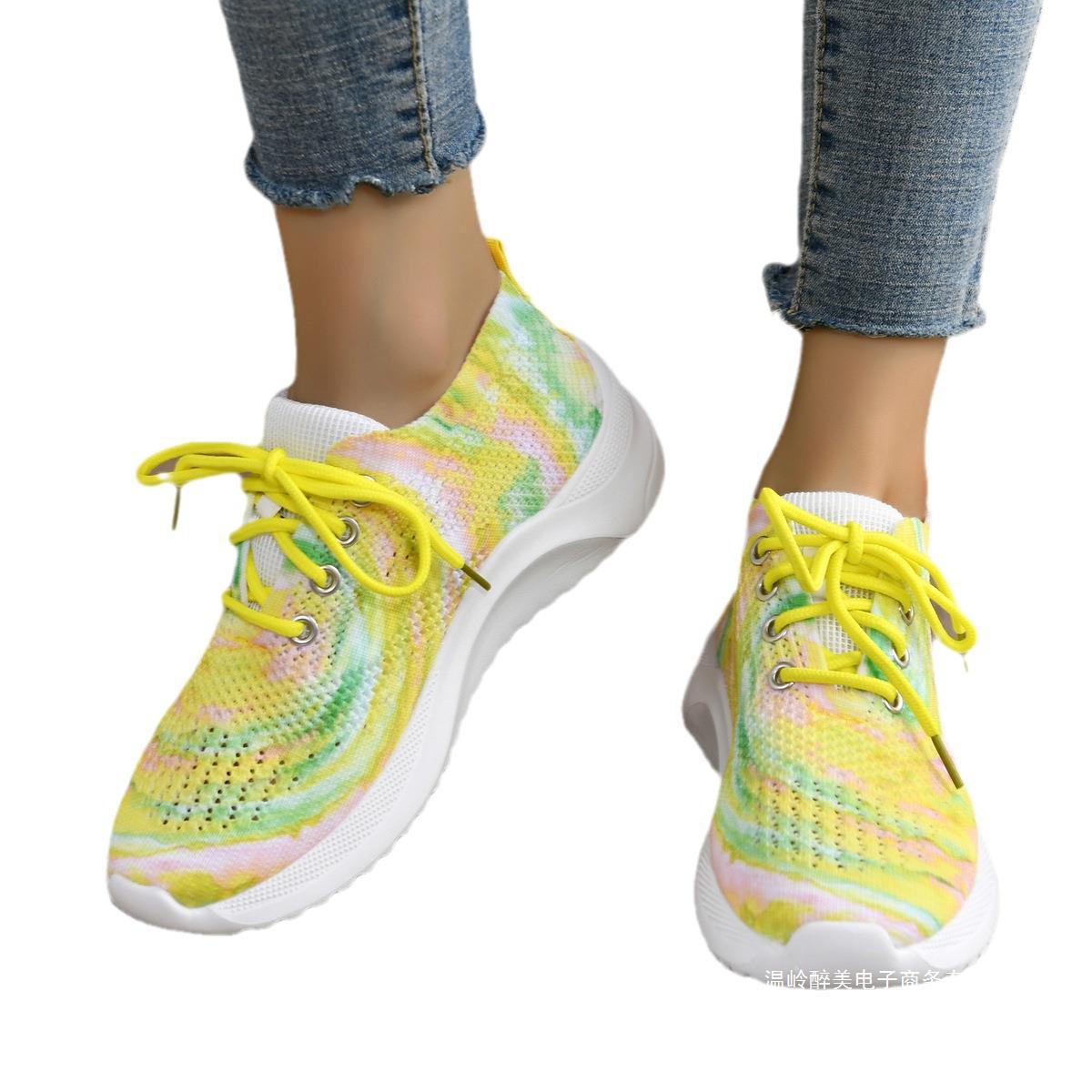 Classic Orthopedic Trainers with Timeless Style