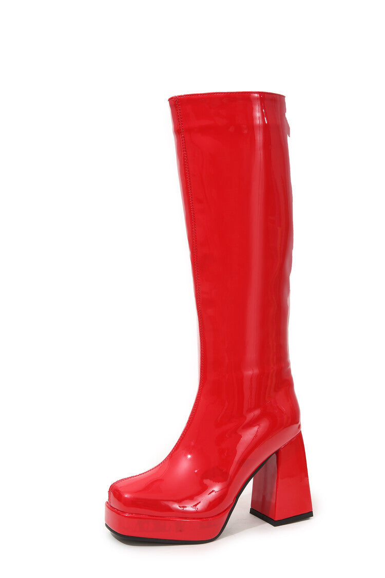 Graceful Orthopedic Boots for Modern Look