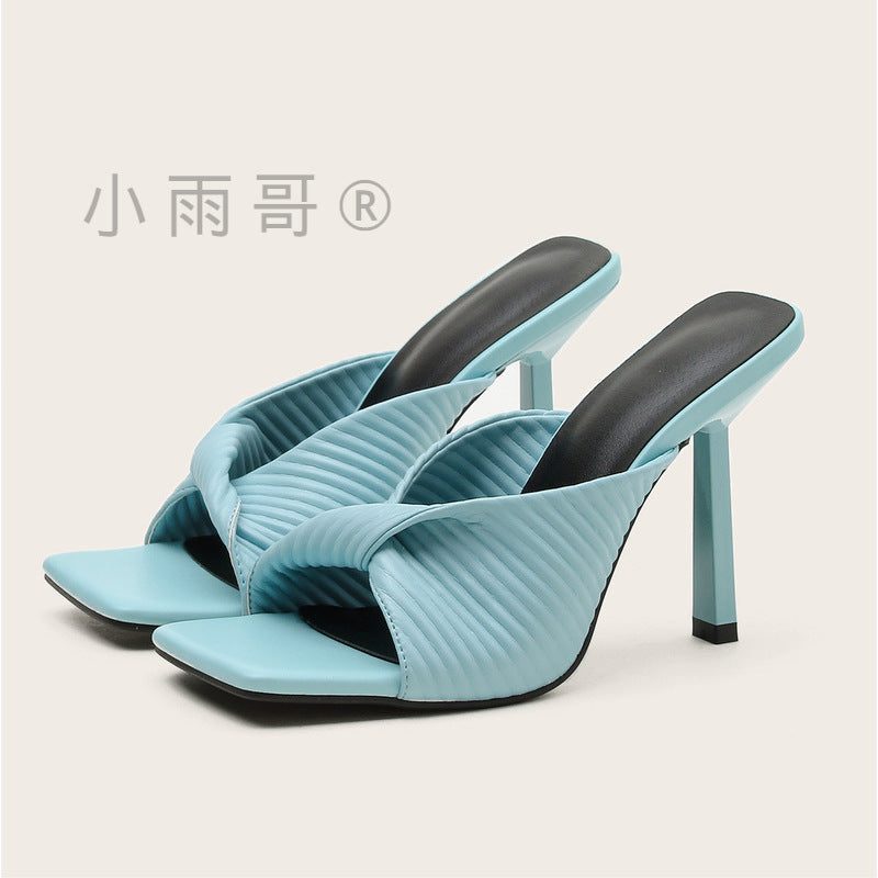 Chic Orthopedic Sandals with Unique Design