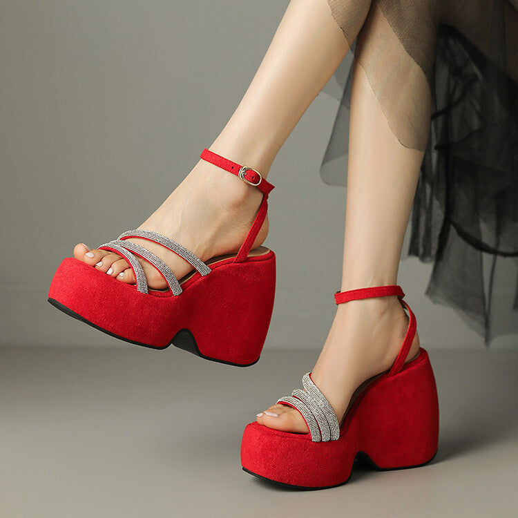 Chic Orthopedic Sandals with Unique Design