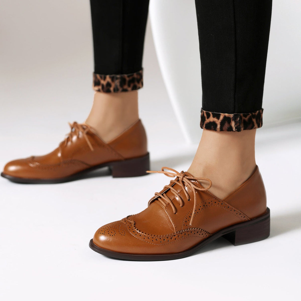 Graceful Orthopedic Shoes for Modern Look