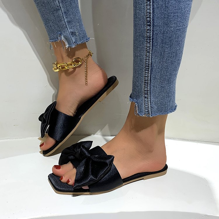 Chic Orthopedic Sandals with Unique Design