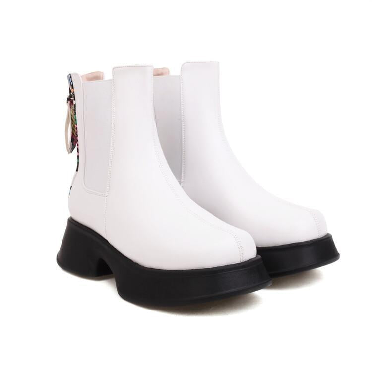 Graceful Orthopedic Boots for Modern Look