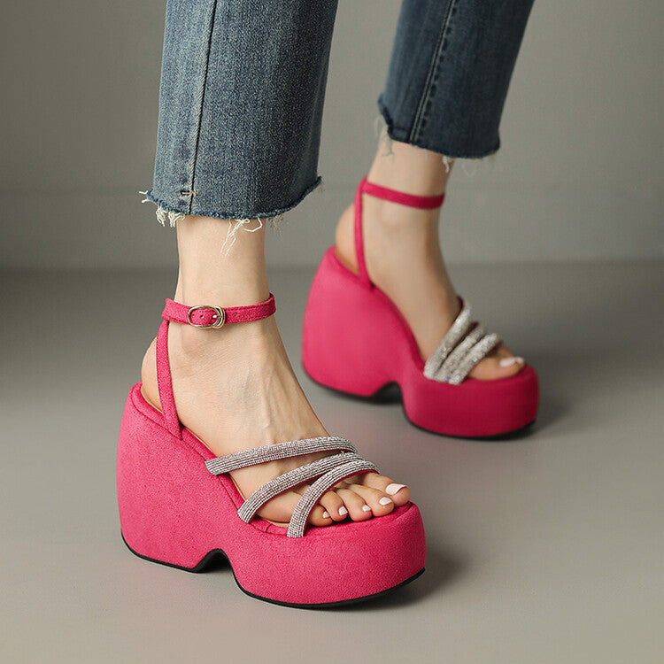 Chic Orthopedic Sandals with Unique Design