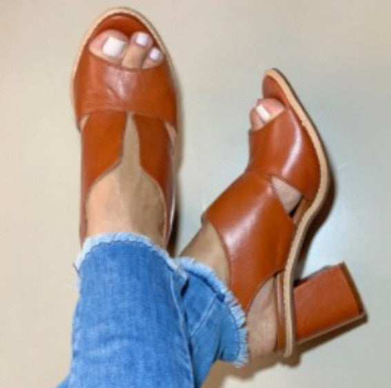 Classic Orthopedic Sandals with Timeless Style