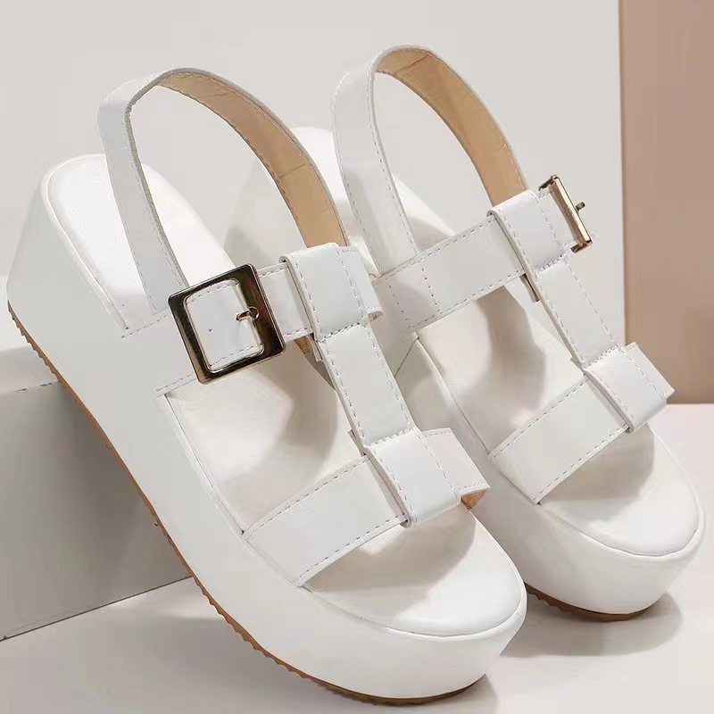 Chic Orthopedic Sandals with Unique Design