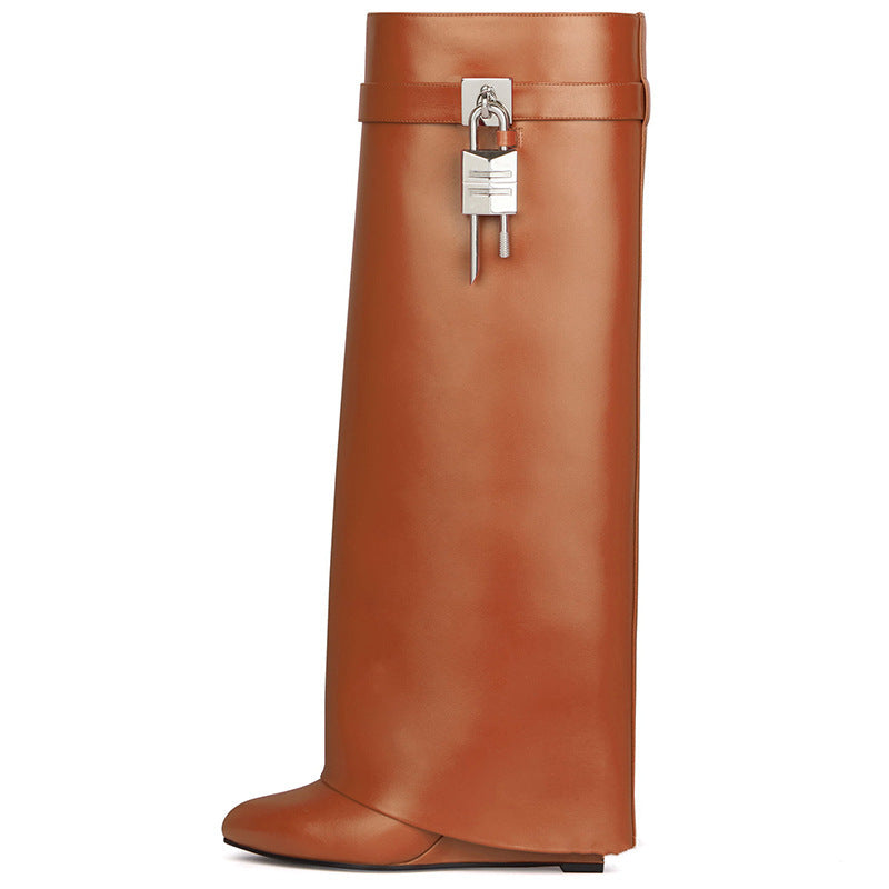 Graceful Orthopedic Boots for Modern Look