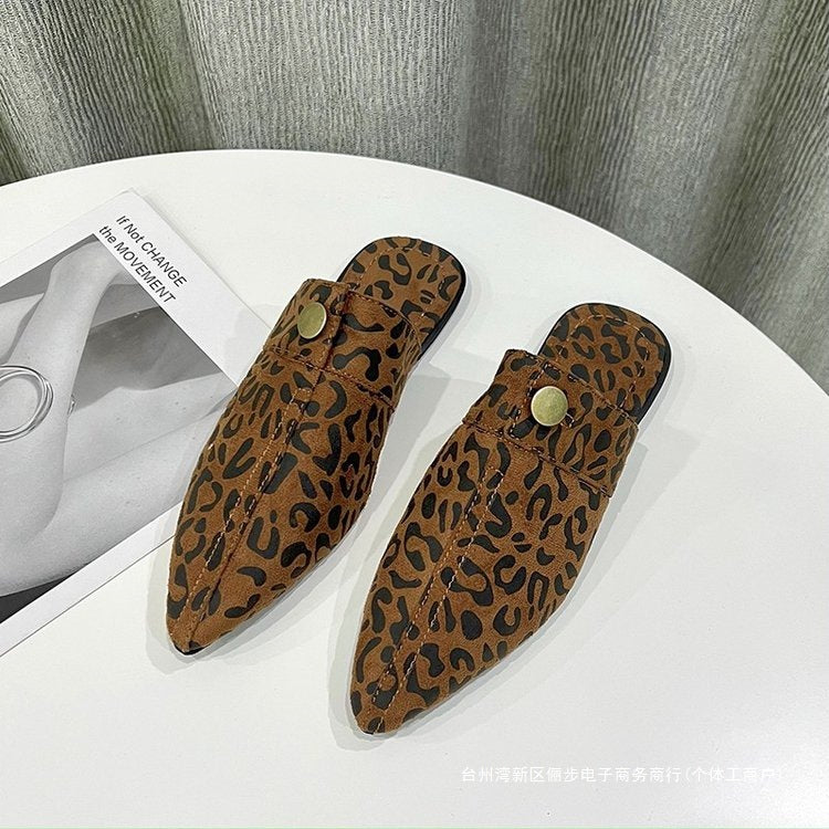 Graceful Orthopedic Sandals for Modern Look