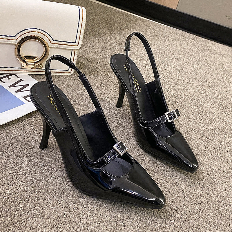 Graceful Orthopedic Sandals for Modern Look