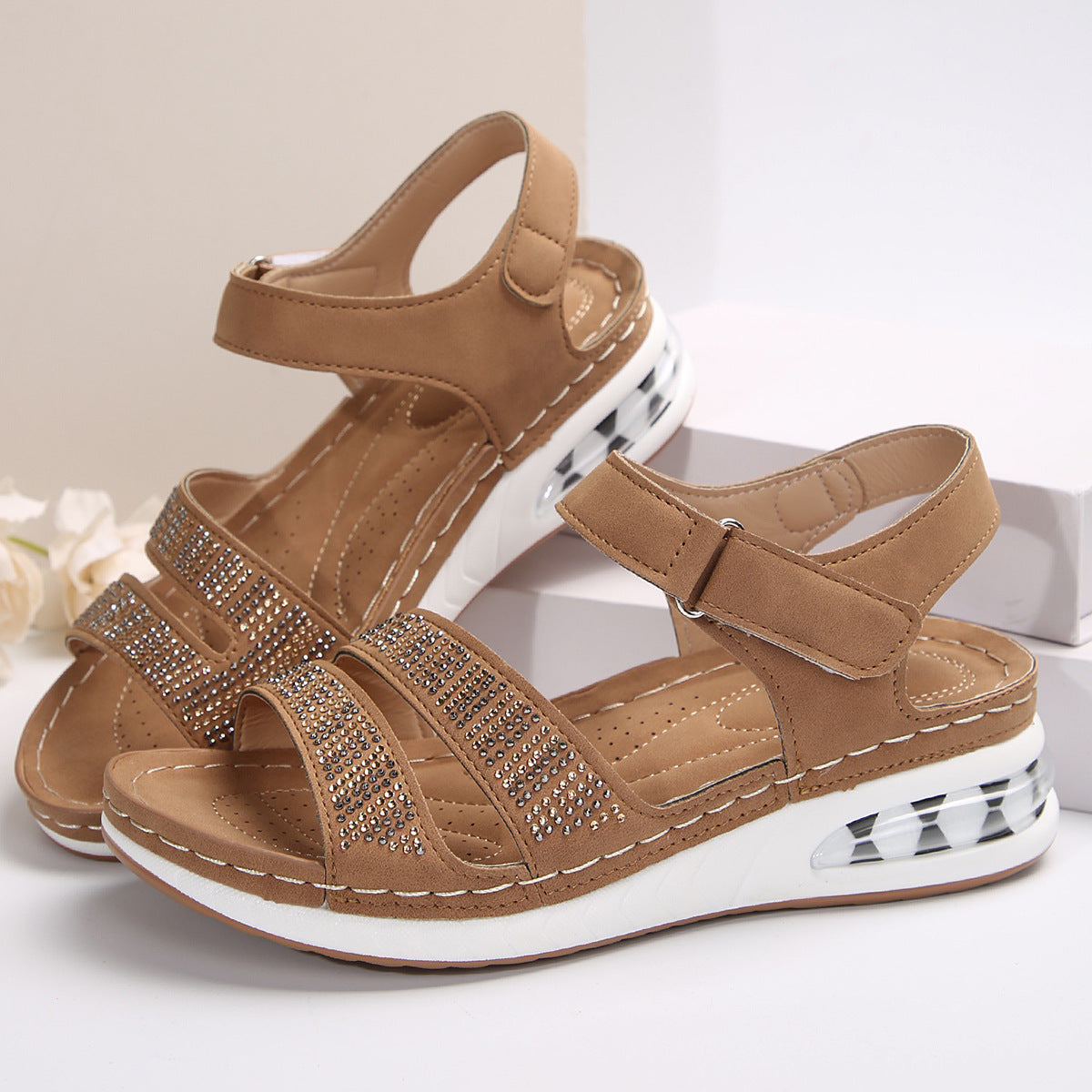Chic Orthopedic Sandals with Unique Design