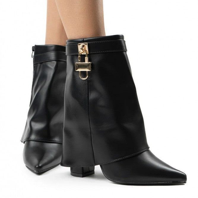 Graceful Orthopedic Boots for Modern Look