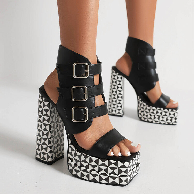 Graceful Orthopedic Sandals for Modern Look