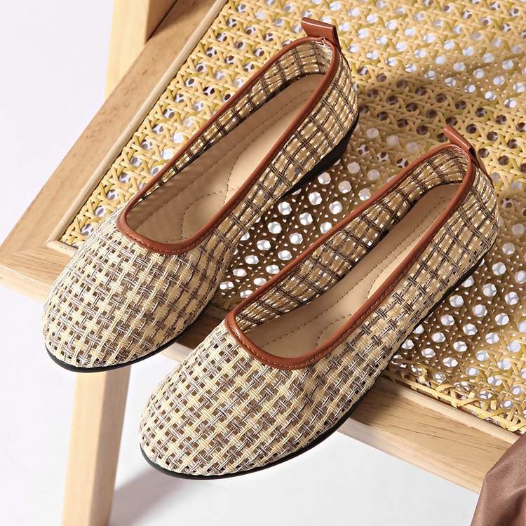Graceful Orthopedic Shoes for Modern Look