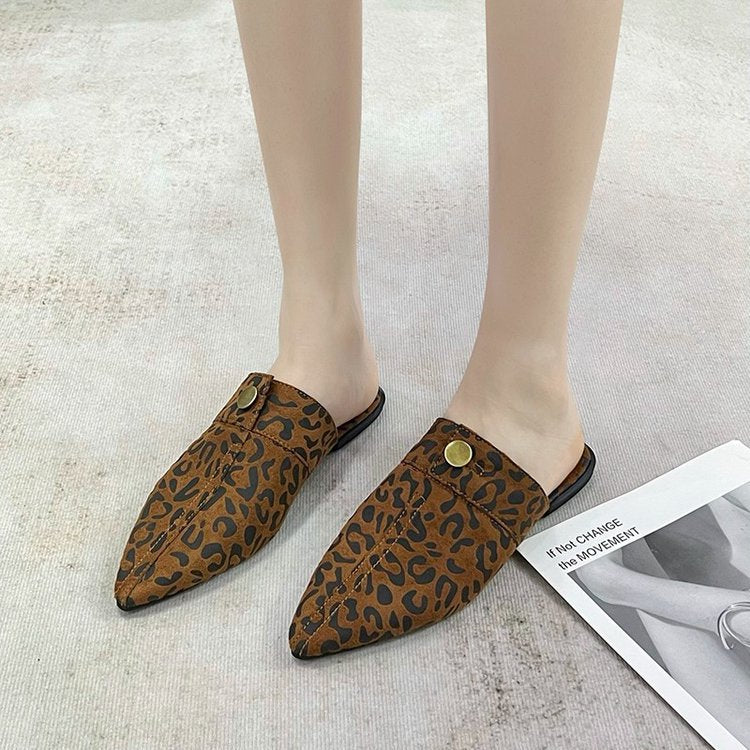 Graceful Orthopedic Sandals for Modern Look