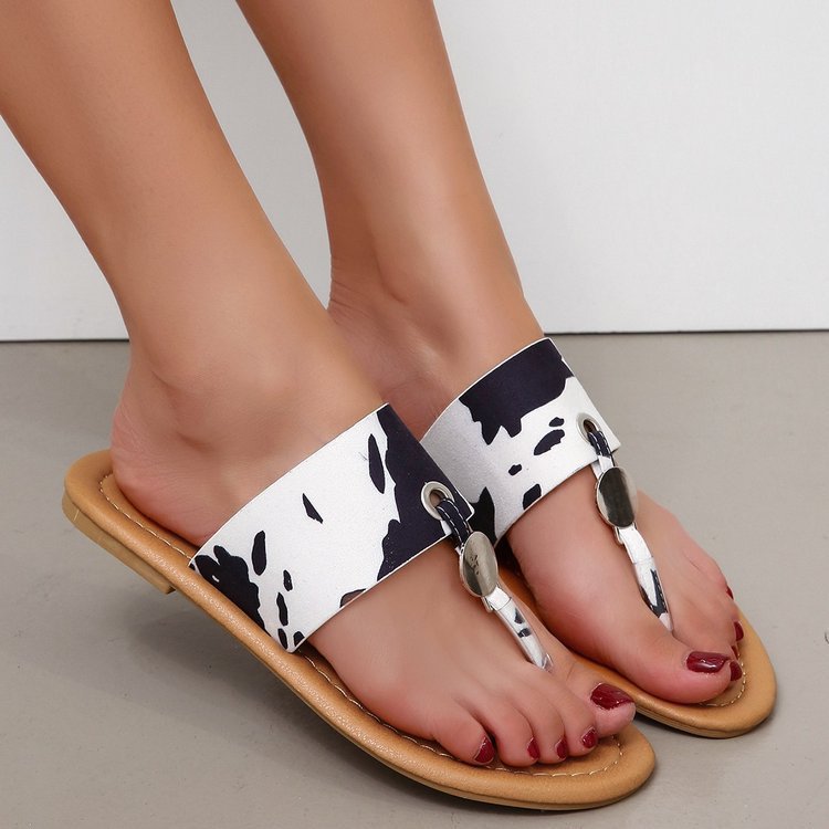 Graceful Orthopedic Sandals for Modern Look