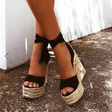 Graceful Orthopedic Sandals for Modern Look