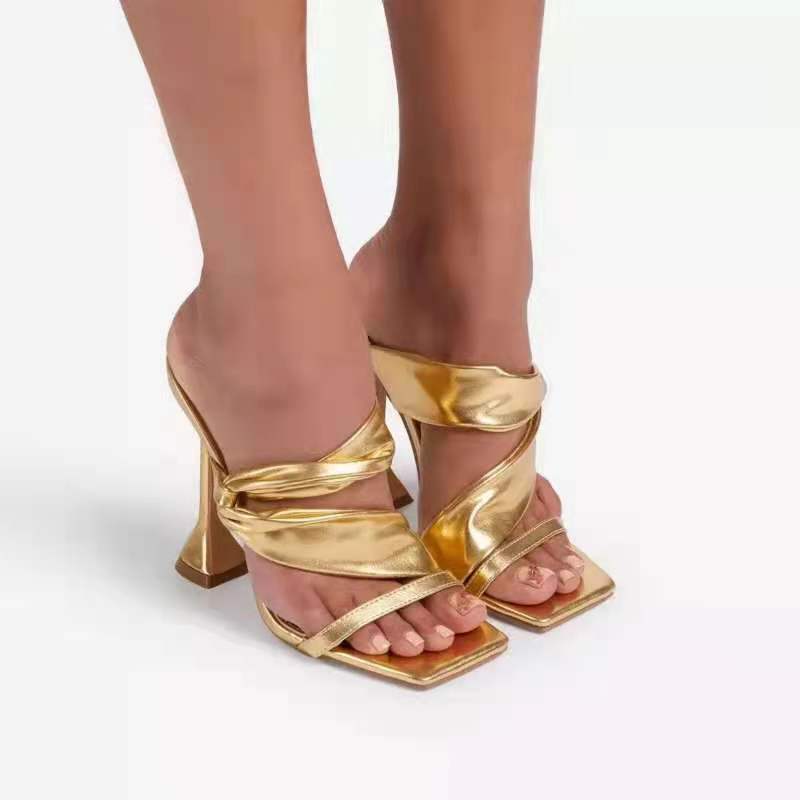 Graceful Orthopedic Sandals for Modern Look