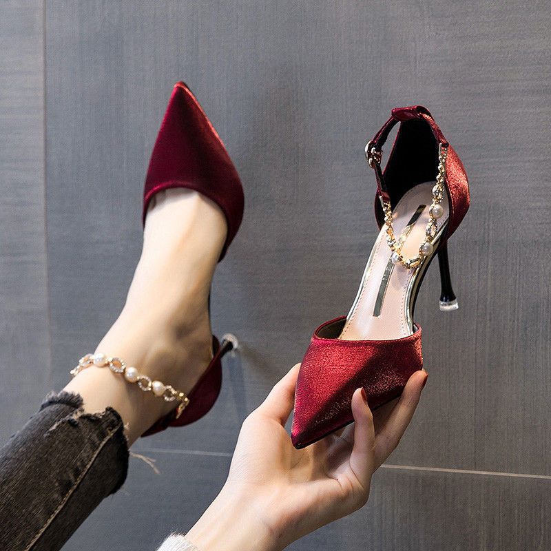Chic Orthopedic Sandals with Unique Design