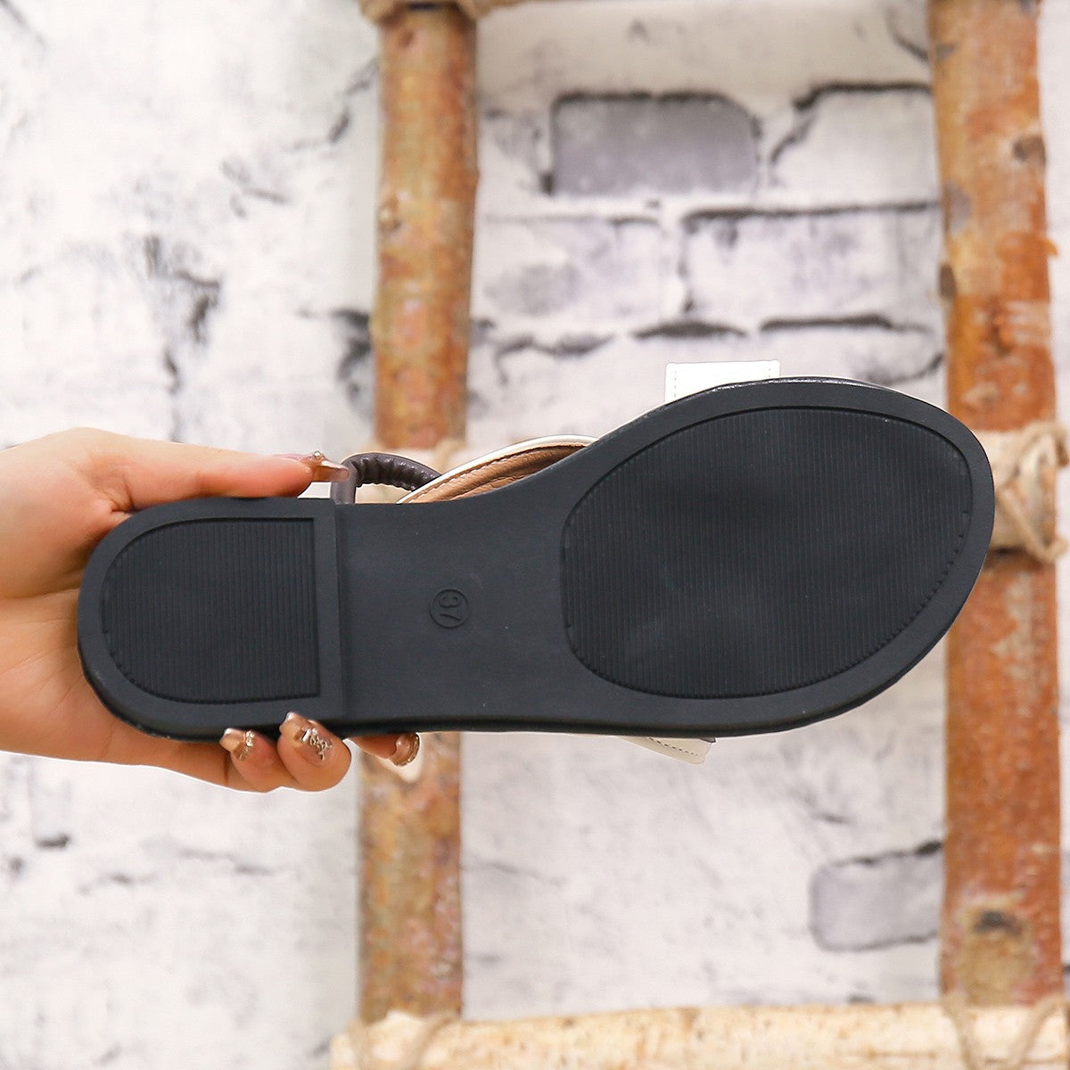 Graceful Orthopedic Sandals for Modern Look