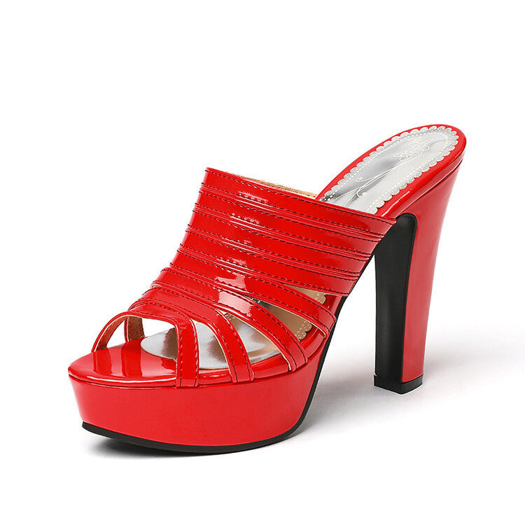 Graceful Orthopedic Sandals for Modern Look