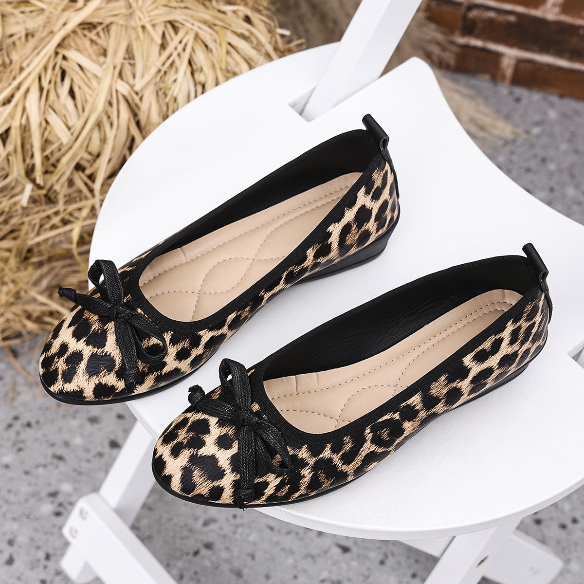 Chic Orthopedic Shoes with Unique Design