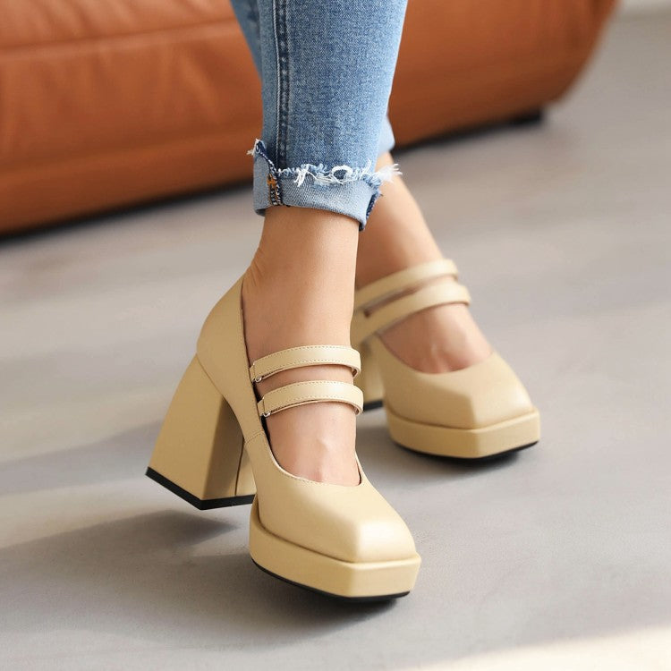 Chic Orthopedic Sandals with Unique Design