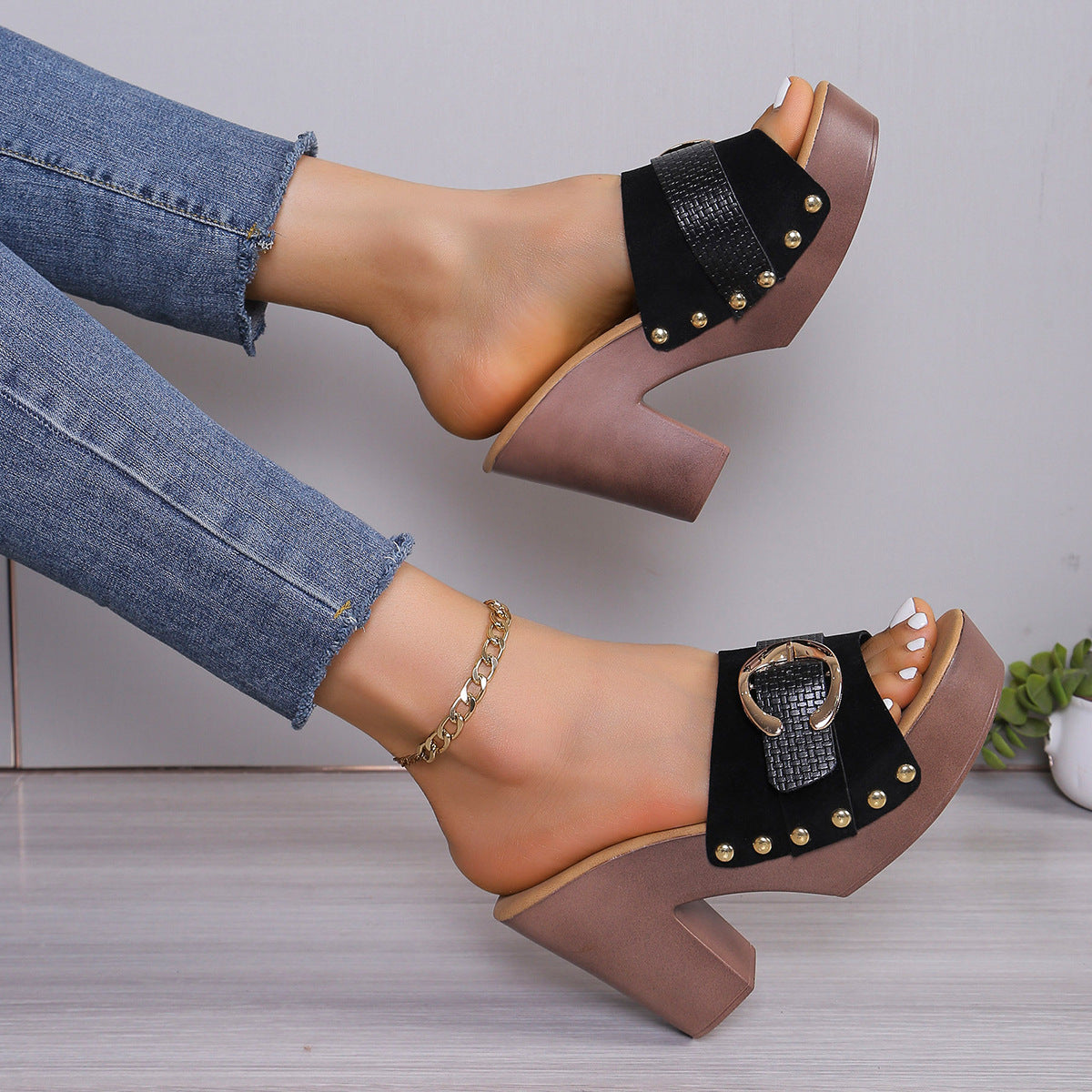 Vintage Inspired Orthopedic Sandals