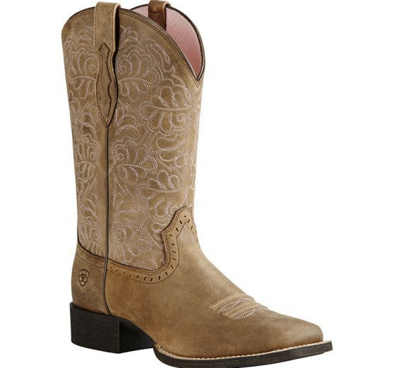 Graceful Orthopedic Boots for Modern Look