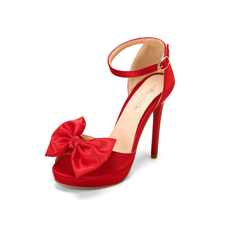 Graceful Orthopedic Sandals for Modern Look