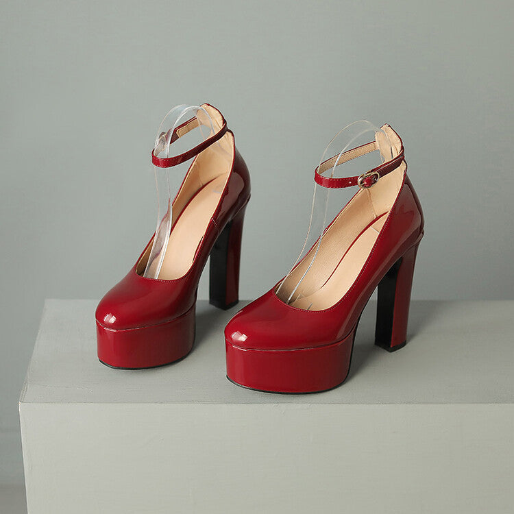 Chic Orthopedic Shoes with Unique Design