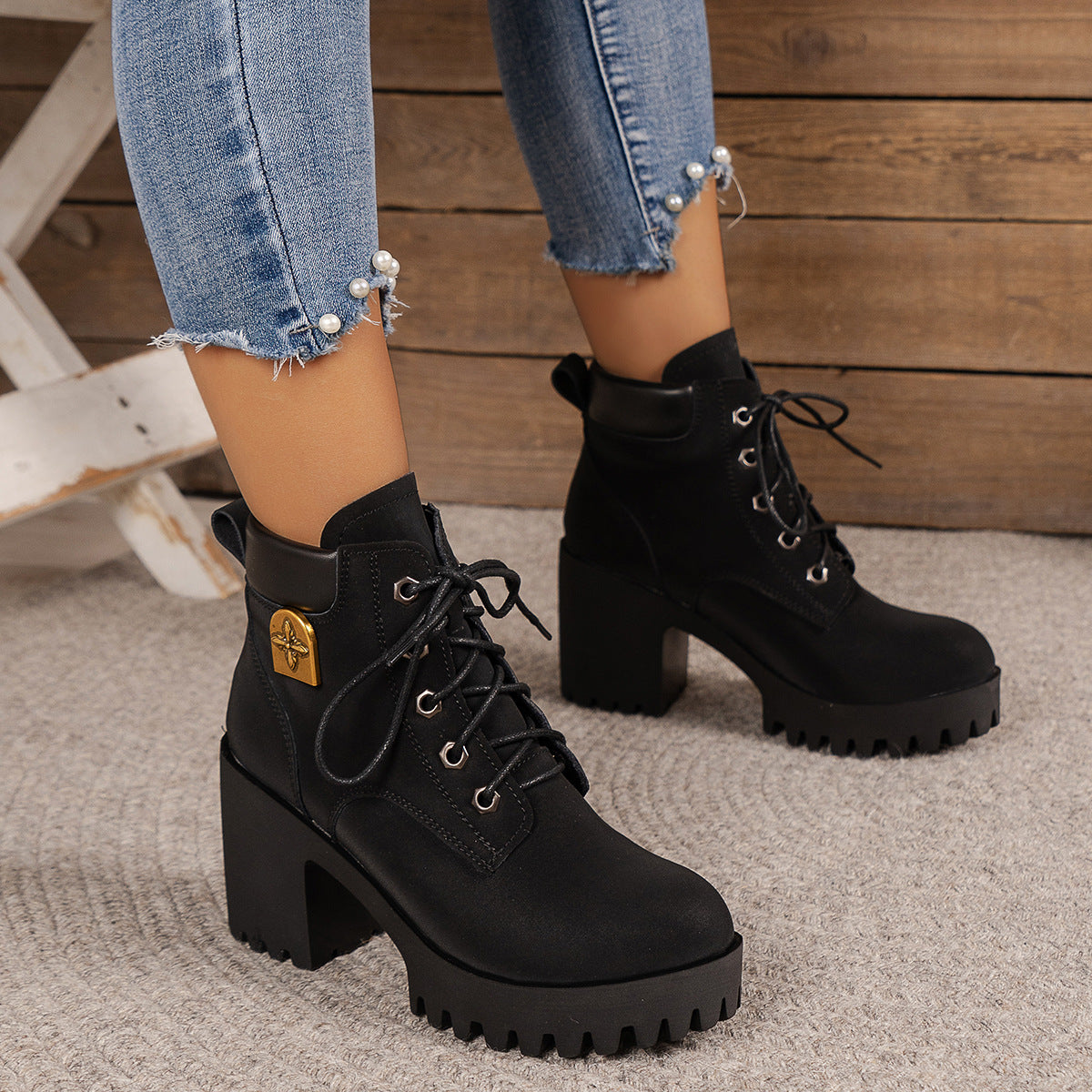 Graceful Orthopedic Boots for Modern Look