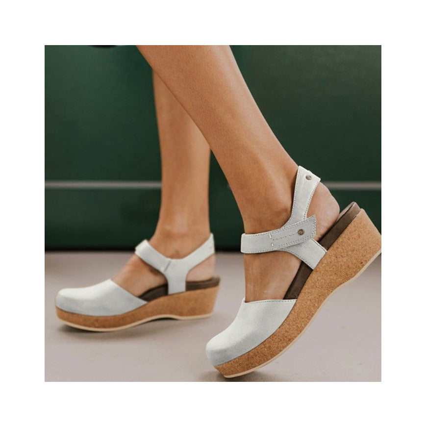 Graceful Orthopedic Sandals for Modern Look
